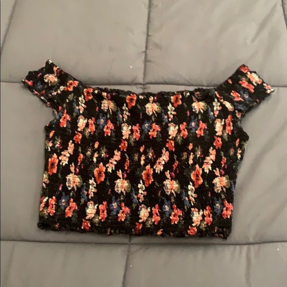 Hollister Crop Top
